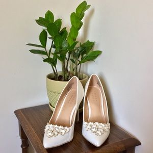 White Pointed Toe Heels